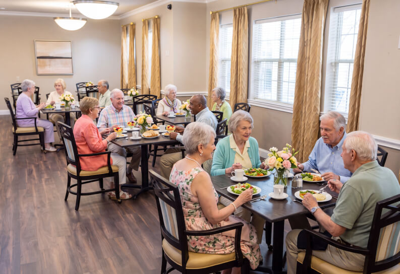 Communal Dining Area in Memory Care Homes Communal Dining Area in Memory Care Homes